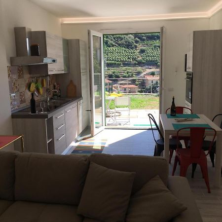 La Casa Del Mare : Cozy Apartment With Seaview And Garden Ventimiglia Esterno foto