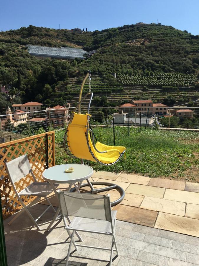 La Casa Del Mare : Cozy Apartment With Seaview And Garden Ventimiglia Esterno foto